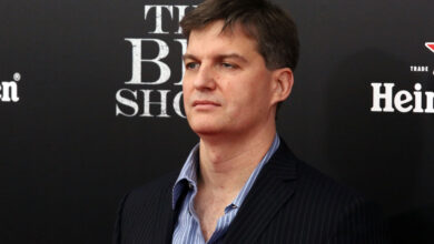 Michael Burry says he's tempted to bet against SpaceX, but passes on expensive options