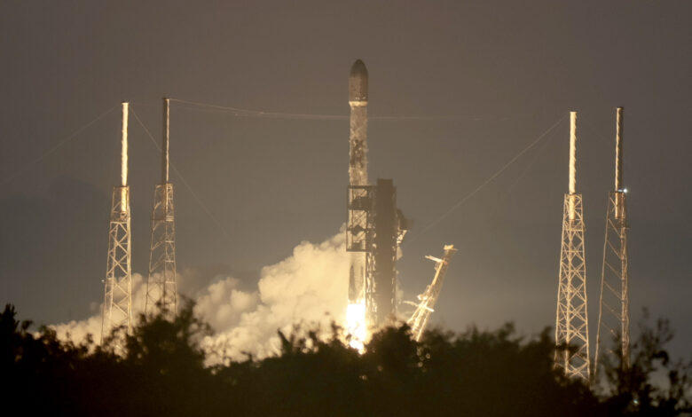 Unique SpaceX IPO is hedging challenge for Wall Street: 'What are you going to do, short NASA?'