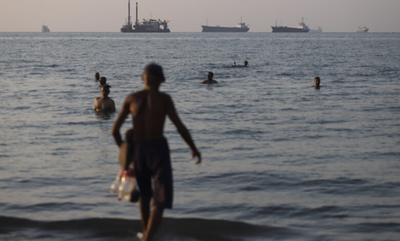 Oil tanker CEO sees Hormuz ship traffic quickly increasing if U.S. and Iran reach a deal