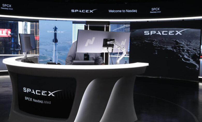 SpaceX shares hold steady after three-day rally loses steam