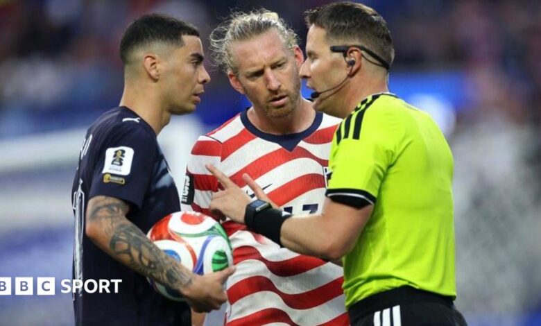 VAR makes 'mistaken identity' history as strange booking confuses fans