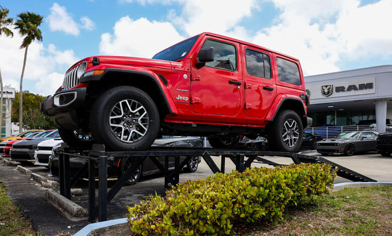 Jeep maker Stellantis swings to profit on rising demand in North America; shares fall 5%