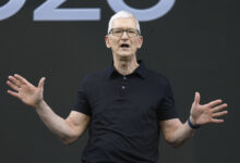 Apple shares just hit a record. Here's how trader Mike Khouw is playing the move
