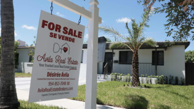 Mortgage rates finally stop rising, causing demand to trickle back
