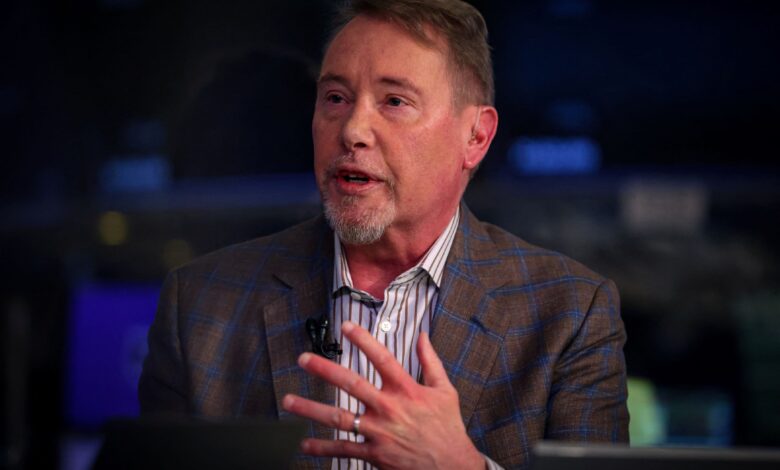 Jeff Gundlach says the Fed should have hiked rates by more to fight rising inflation
