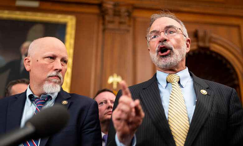 U.S. House aims to avoid government shutdown amid GOP hard-liner resistance