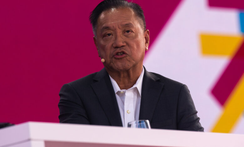 Broadcom delivers strong earnings view as CEO touts growth with AI labs