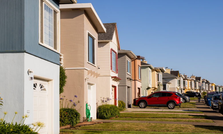 30-year fixed mortgage rate jumps sharply Thursday to 7.45%