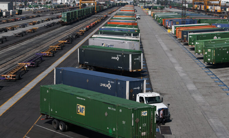 'Science fiction': Transport companies — the backbone of economy — are sounding alarm on fuel prices