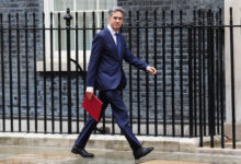 UK announces new Israeli settlement sanctions, despite U.S. warning of economic consequences