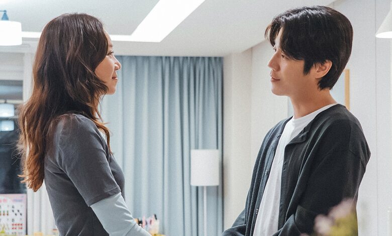 Kong Hyo Jin Notices Ominous Change In Husband Jung Jun Won’s Behavior In “A Bona Fide Killer”