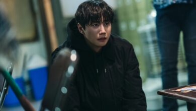 Lee Jun Young Kneels Before A Loan Shark In “Four Hands, Two Sonatas”