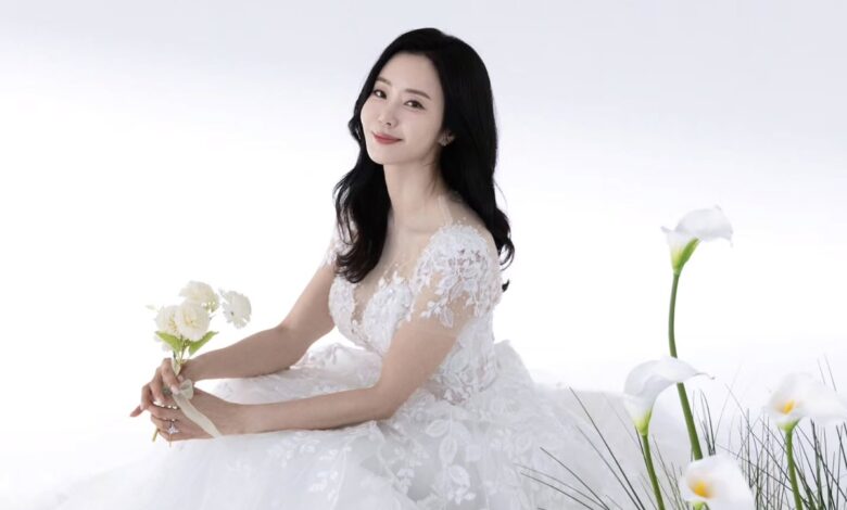 Actress Ban Min Jung Shares Beautiful Wedding Pictorial On Wedding Day