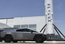 What options traders expect from SpaceX earnings after the bell