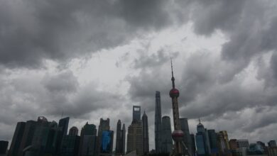 China's stock market sinks into bear territory as CSI 300 extends 10-week rout