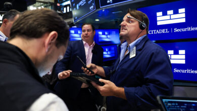 U.S. Treasury yields move lower as investors await housing, employment data