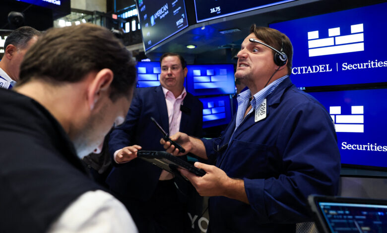 U.S. Treasury yields move lower as investors await housing, employment data
