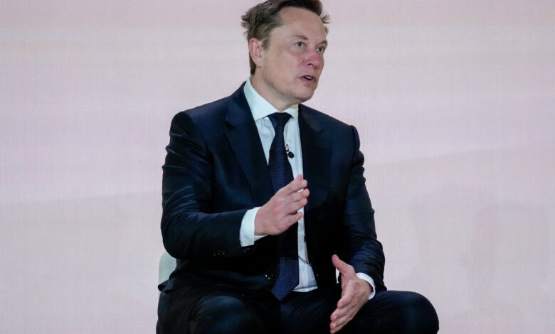 5 midterm money takeaways: Democrats have candidate cash. Republicans have Elon Musk