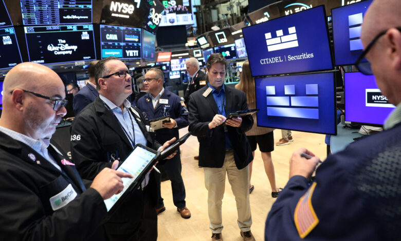 Traders pile into 'bubble puts' on CoreWeave as neocloud stocks plunge