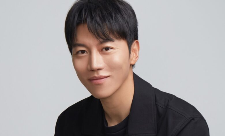 Um Mun Suk Announces Marriage