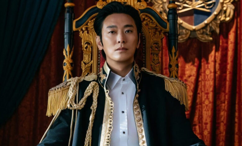 Ju Ji Hoon Exudes Charisma As Emperor While Concealing His Insecurities In “The Remarried Empress”