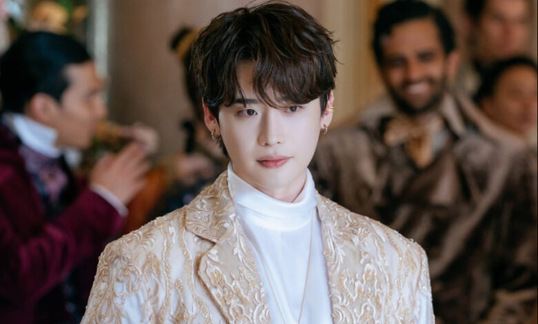 Lee Jong Suk Steps Into The Opposing Empire With Unknown Motives In “The Remarried Empress”